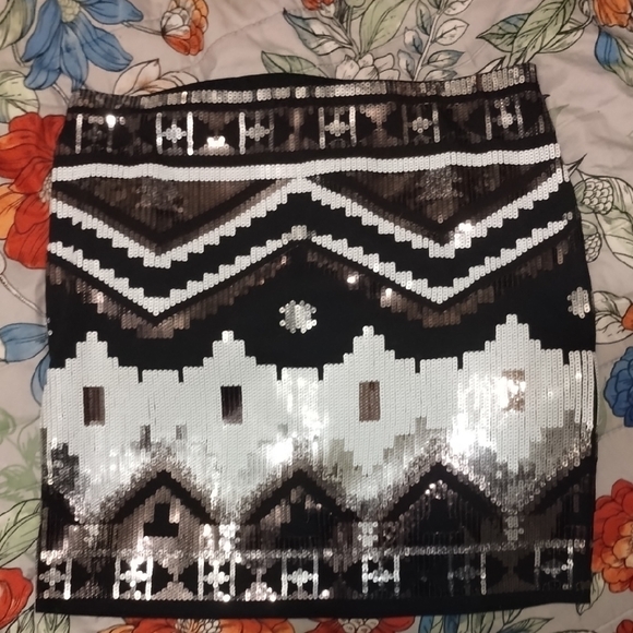 Express Sequin Pencil Mini Skirt Black and White - Picture 1 of 2